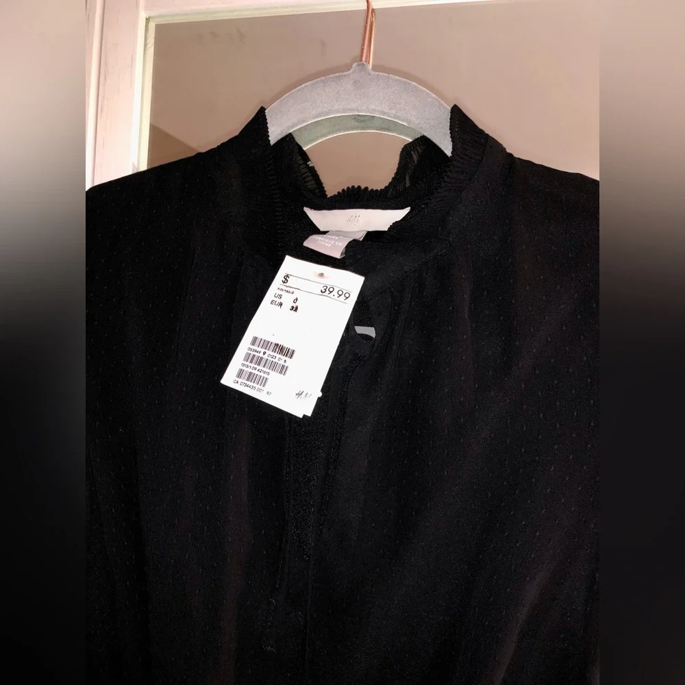 NWT H&M Black High Tie Neck Dress With Ruffle & Stunning Details - Size 0 - Picture 10 of 15